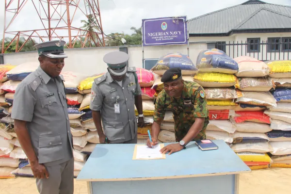 Nigerian Navy FOB Badagry Arrests and Hands Over 97 Bags of Foreign Parboiled Rice to the Nigeria Customs Service and 191 Wraps of Products Suspected to be Cannabis Sativa to the National Drug Law Enforcement Agency