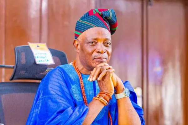 Ex-Deputy Governor Oladokun Felicitates Senator Ladoja on Emergence as Olubadan